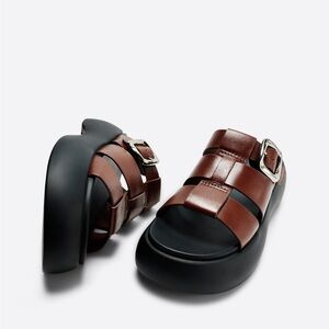 IB Nell Platform Sandals